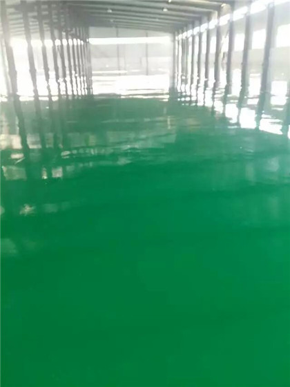 七里河给你一份 地坪漆施工 + 维修（翻新）